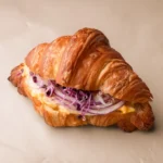 Tojáskrémes croissant